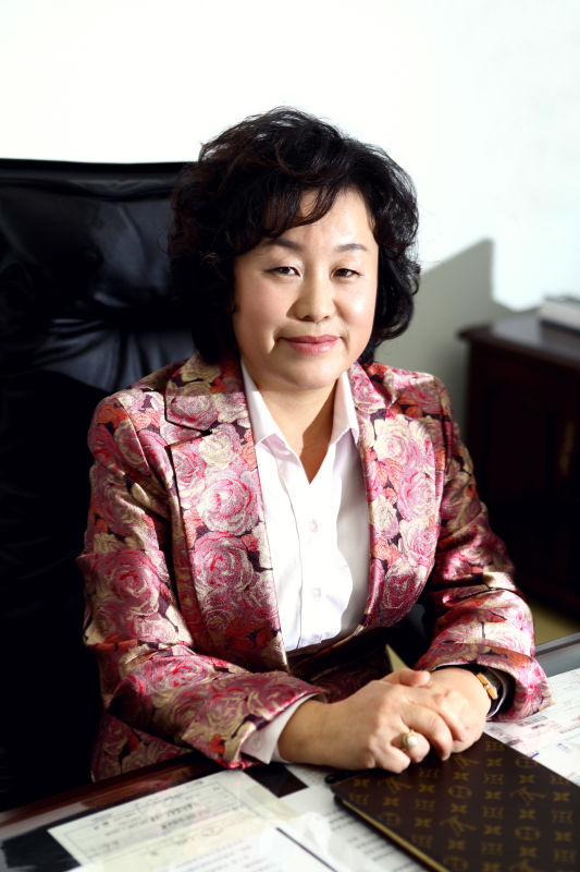 姜  艷
